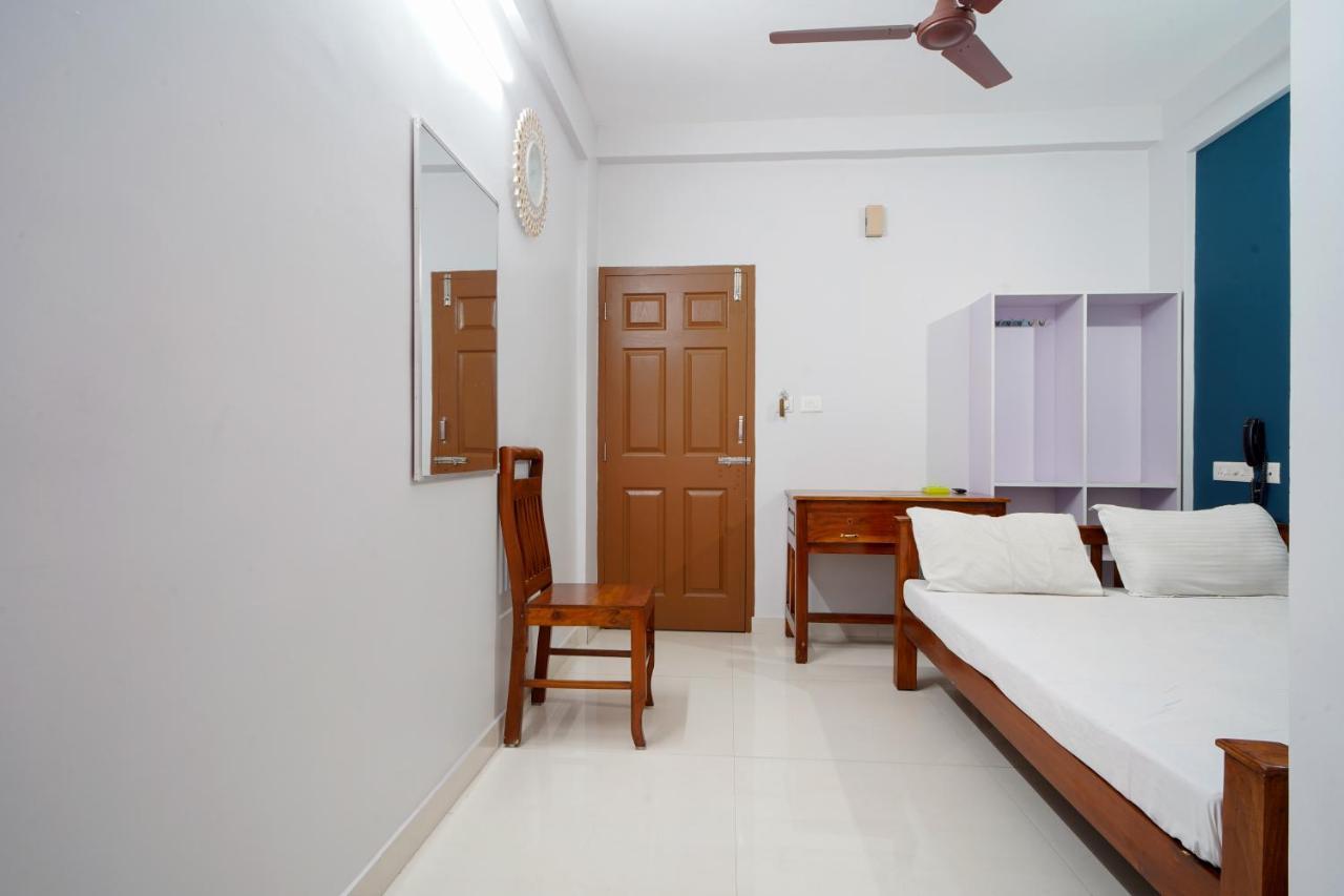 מלון Kochi Reach Residency מראה חיצוני תמונה