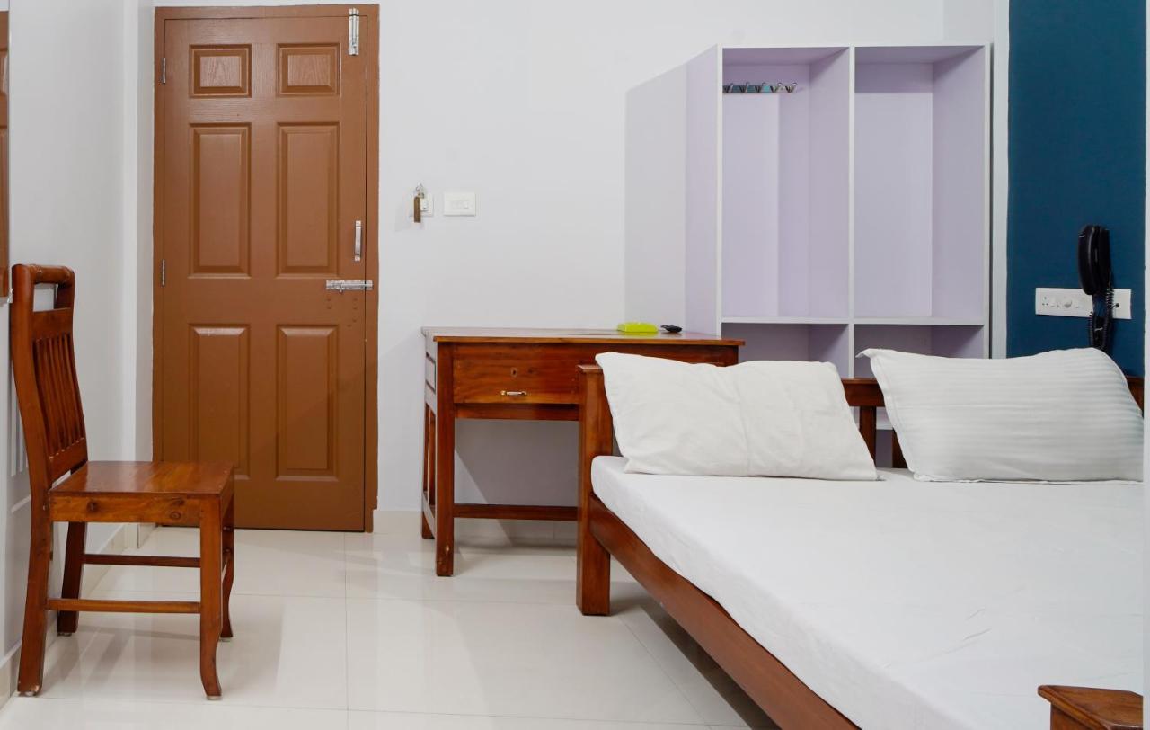 מלון Kochi Reach Residency מראה חיצוני תמונה