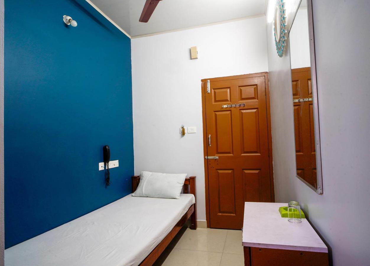 מלון Kochi Reach Residency מראה חיצוני תמונה