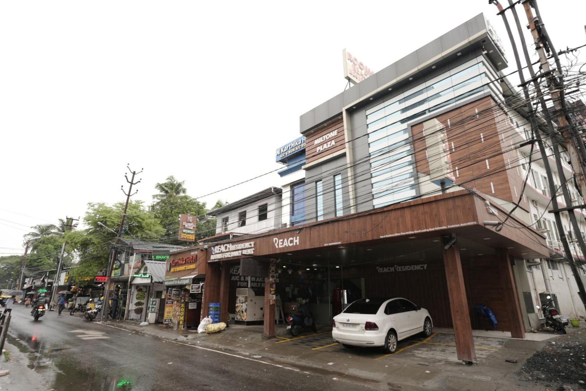 מלון Kochi Reach Residency מראה חיצוני תמונה