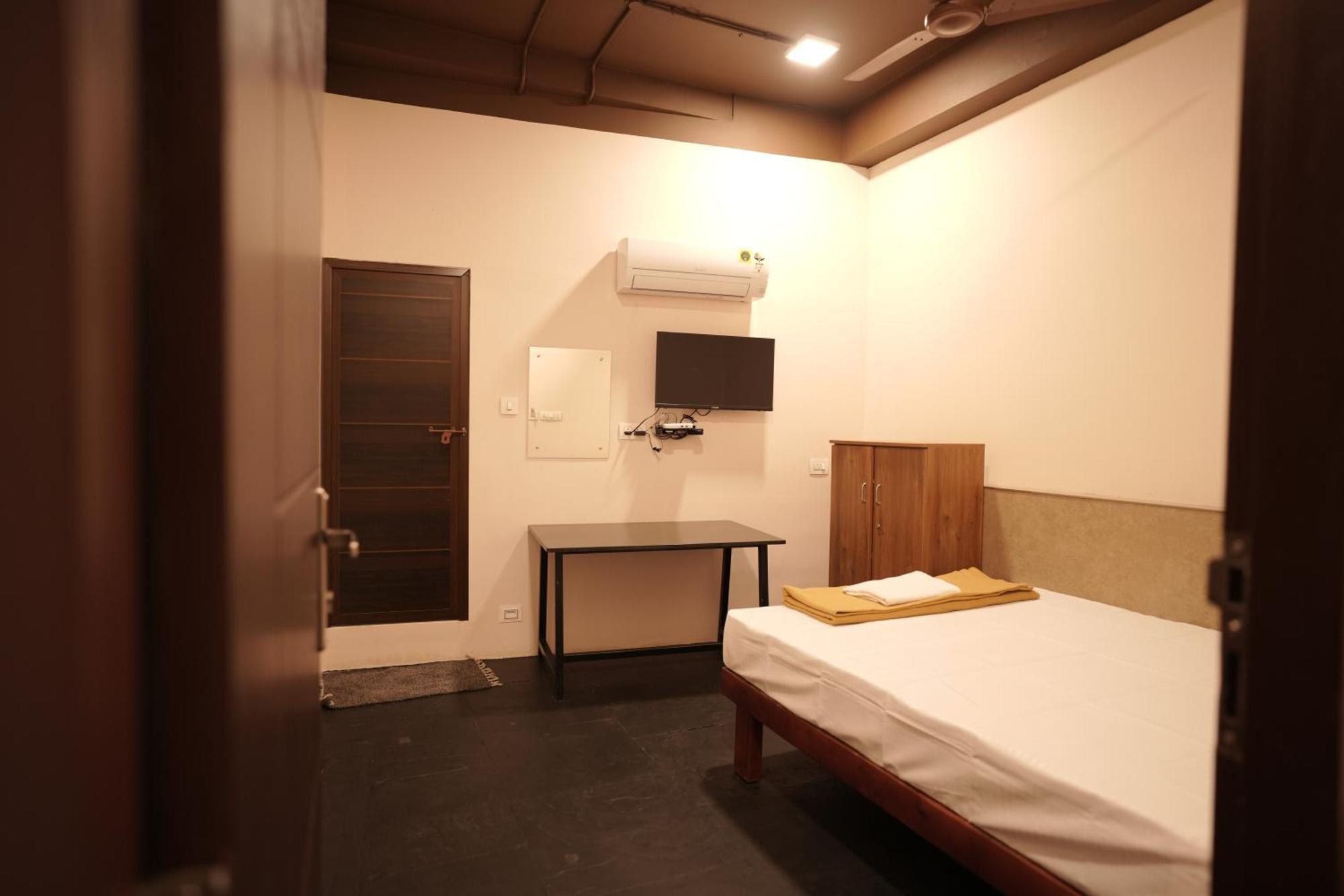מלון Kochi Reach Residency מראה חיצוני תמונה