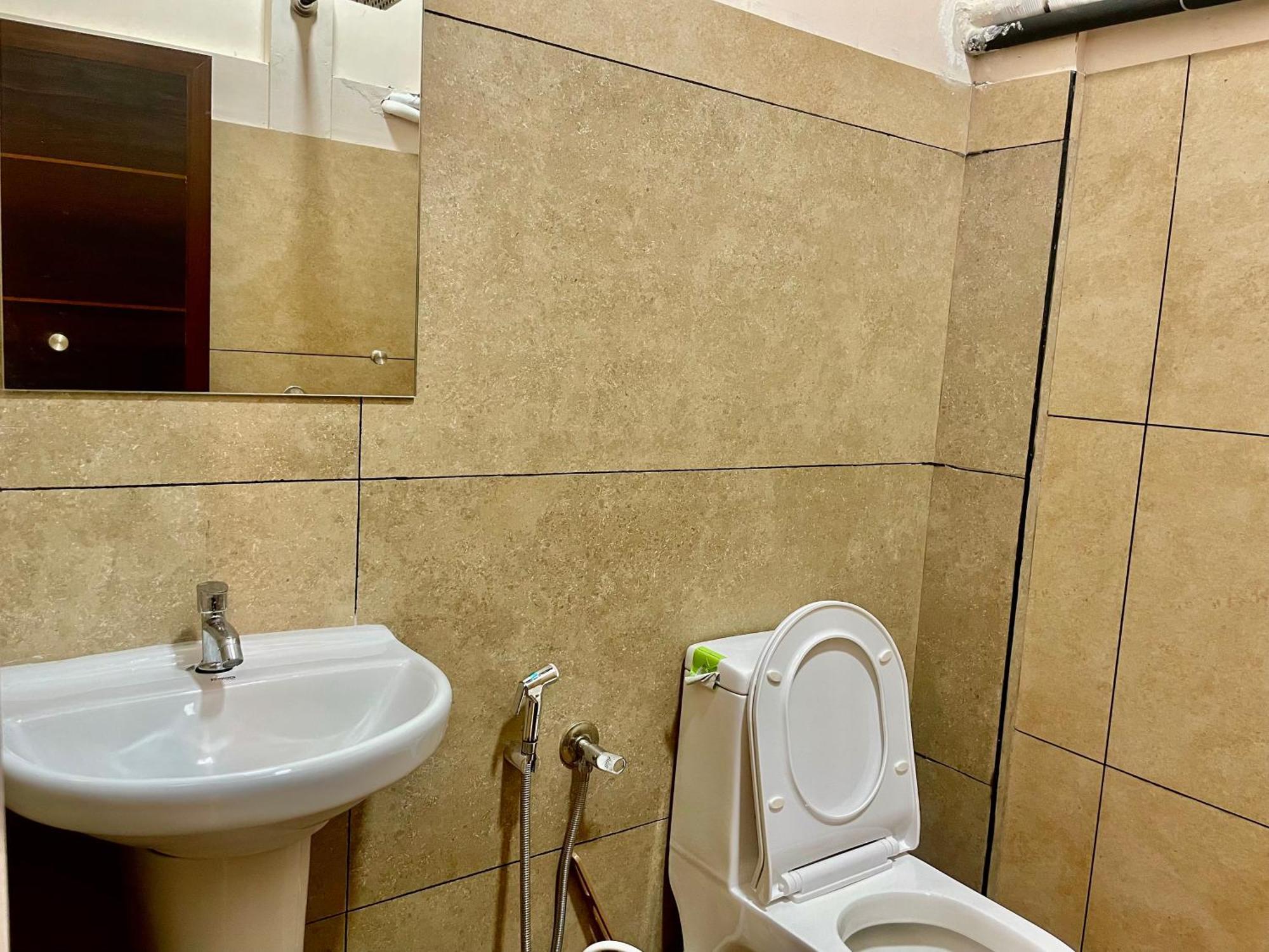 מלון Kochi Reach Residency מראה חיצוני תמונה
